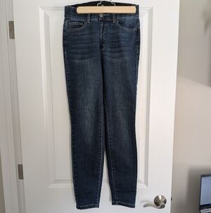 New York & Company Skinny Jeans in Dark Wash Blue